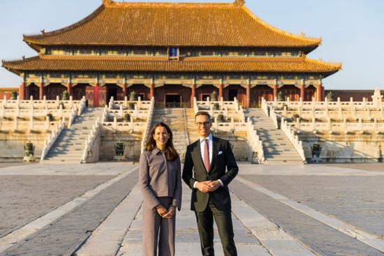 连中五枪的这国总理,访华!