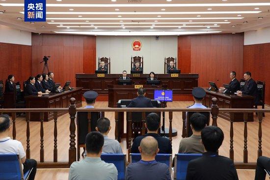 国务院国资委原副部长级干部骆玉林受贿、内幕交易案一审被判死缓
