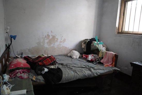 900元车费成“催命符”?司机首次否认不还钱控诉,乘客下车前和他换了900元现金