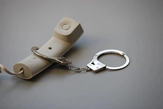 原国家部委工作人员张某某因间谍罪等被判死缓,国安部披露:与外国政府女官员成情人,生下2个私生子,私存单位5200份文件