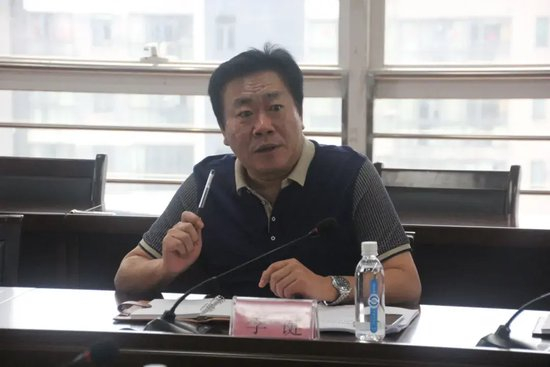 曾因行贿省委书记被免职，官方通报李键违纪违法详情