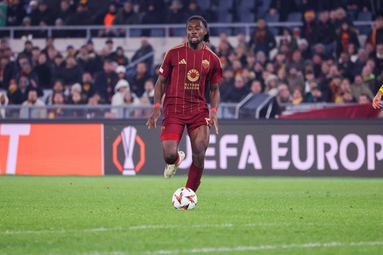 罗体:米兰曾两次追求科内,巴黎准备报价6000万欧但罗马想留下他