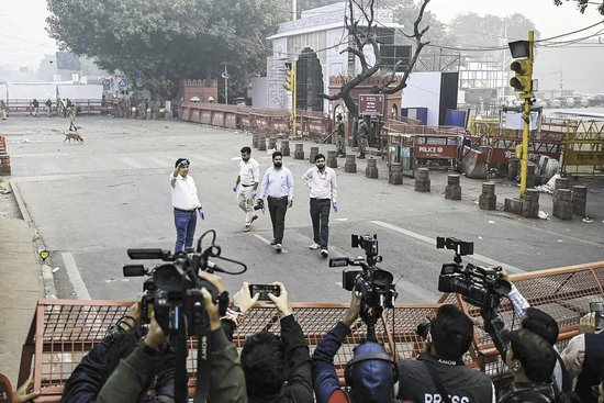 印军已保持高度戒备，巴方称“处于战争状态”，首都爆炸案加剧印巴紧张