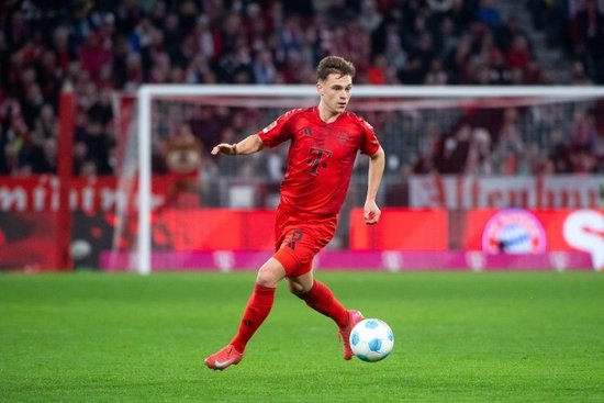 基米希对美因茨触球185次、传球172次,多项数据创本赛季德甲纪录