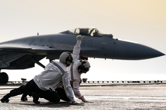 福建舰、山东舰的两个相同点