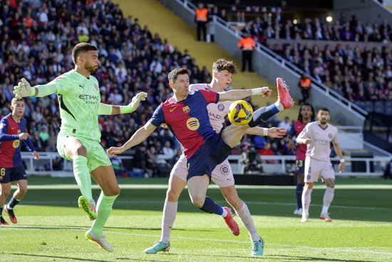 博涅克建议莱万别去米兰：意甲后卫会肘击犯规，可去美职联阿拉伯