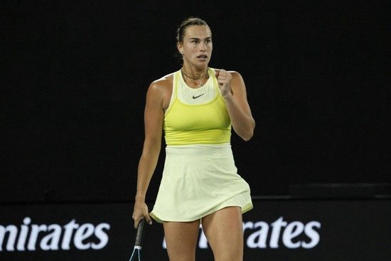 生涯第22冠！WTA500布里斯班站决赛：萨巴伦卡2-0完胜科斯秋克