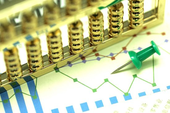 前美联储主席集体力挺鲍威尔！美元或成牺牲品