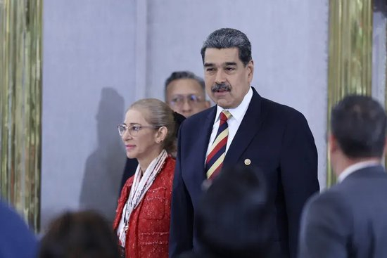 马杜罗之子讲述美军突袭当晚经历：凌晨某个时刻一度以为父亲遭遇不测