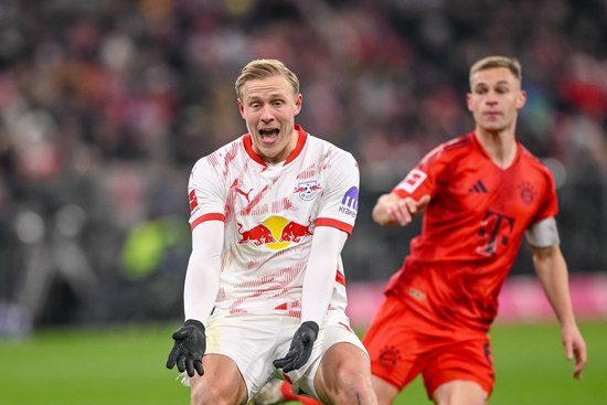 记者:尤文将与施拉格、凯西再次接触,两人合同均在今夏到期