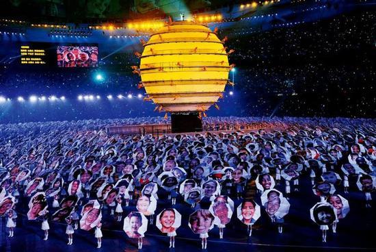 ↑2008年8月8日,第29届夏季奥运会在中国北京盛大开幕。