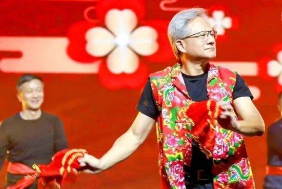 从扫厕所到打造全球最贵公司,别只盯着他的皮衣和唐装