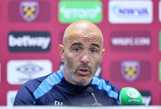 记者：马雷斯卡和曼城进行过接触 切尔西高层一致认为需要换帅