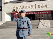 “志愿讲解员”林汉京：行走在抗战馆的“历史教科书”