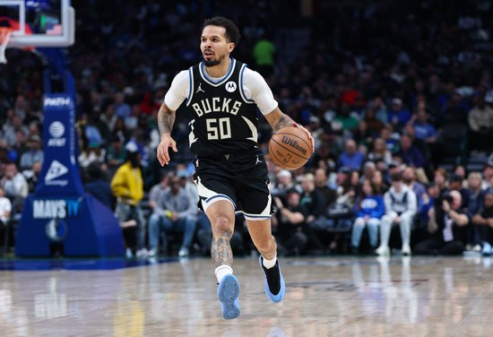 雄鹿可能找不到比里夫斯更好的报价 湖人也需要字母哥助球队争冠