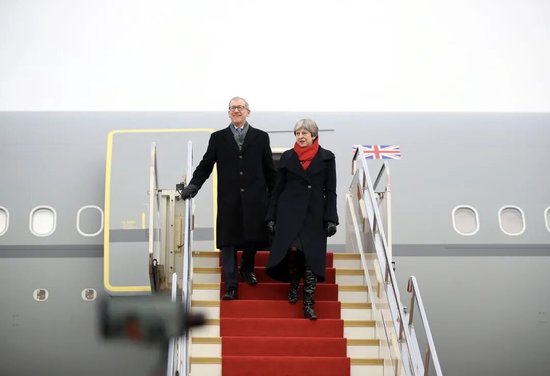 在他眼里，不访华，就是“失职”