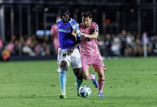 逆转命运！23岁非洲前锋2年前左眼失明 非洲杯首秀破门造逆转好戏