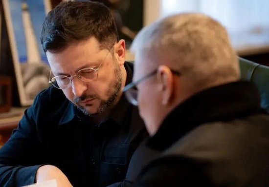 敖德萨遭袭，此前泽连斯基变卦、变卦、又变卦……