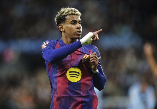 每体：亚马尔在德比战前24小时投入训练，奥尔莫也随队合练