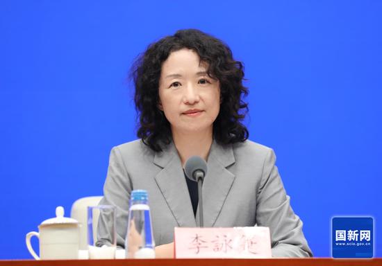 李詠箑卸任
