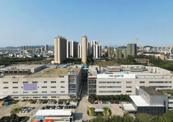 沈逸:荷兰挑头开了个“海盗抢劫大会”,还当自己是“海上马车夫”呢