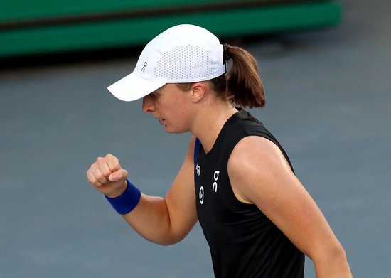 澳网女单第三轮：斯瓦泰克战胜卡林斯卡娅，晋级澳网16强