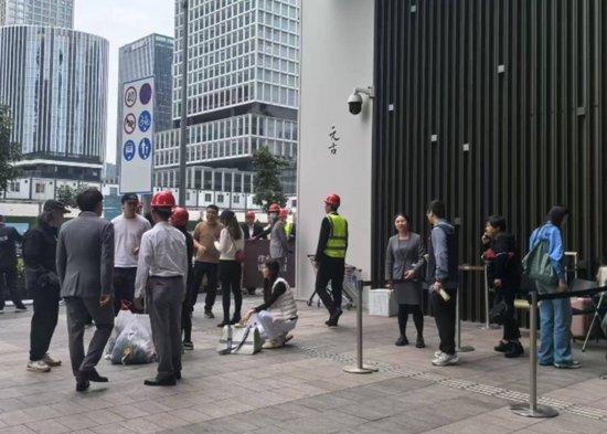悦府二期登记点 图片来源:记者拍摄