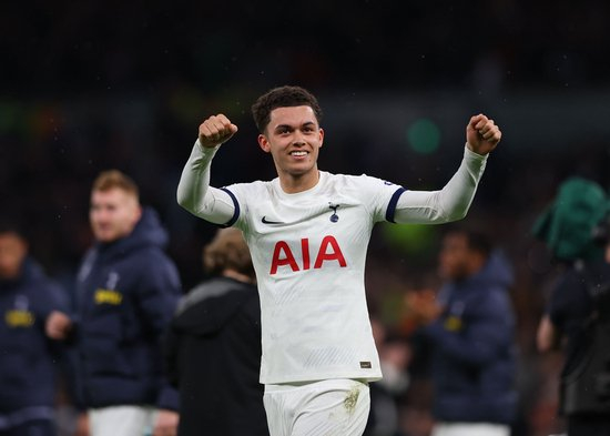 罗马诺：热刺前锋布伦南·约翰逊将加盟水晶宫，即将Here we go