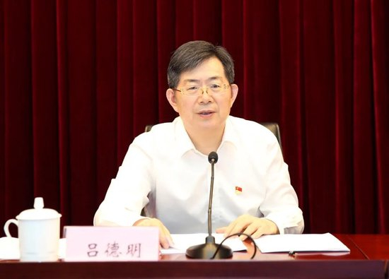 吕德明,升副部