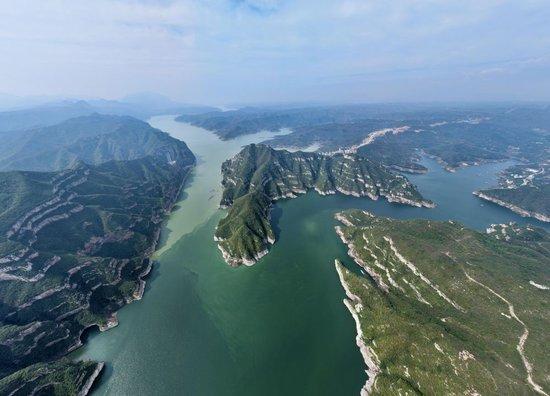  河南济源黄河三峡景色（2023年10月8日摄）。