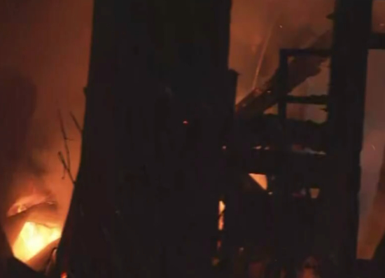 日本再地震!强震已致多人受伤,震中附近发生火灾,五地发布疏散令,中使馆凌晨紧急提醒