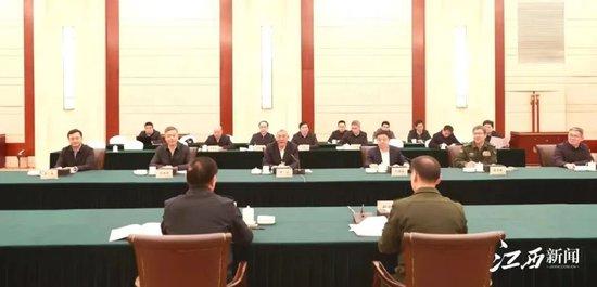 江西省委书记、省长率团跨省,和东部战区司令员、政委座谈