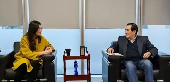 马英九叮嘱郑丽文访陆不穿高跟鞋、勤练书法，萧旭岑独家解读