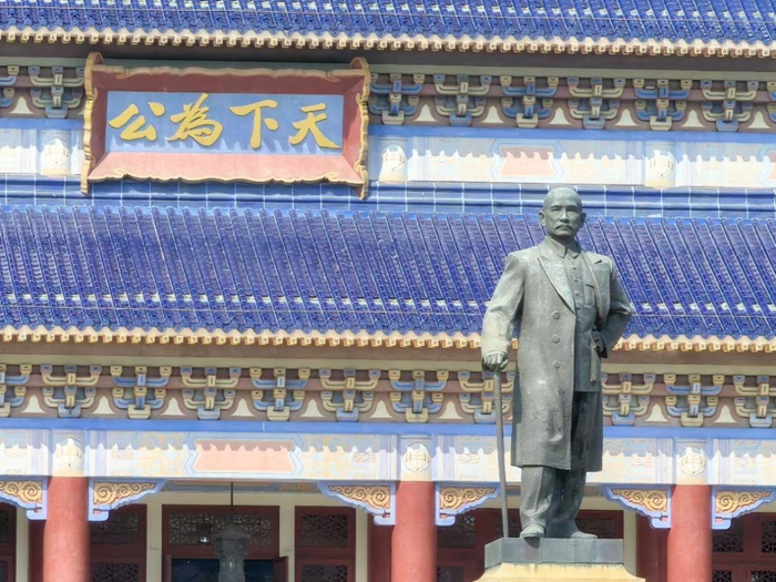 比选出党主席更重要的,是重塑中国国民党的党魂