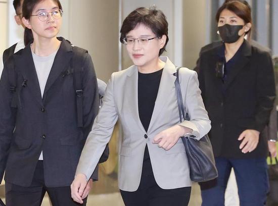 民进党当局关税谈判负责人返台,岛内忧虑难解