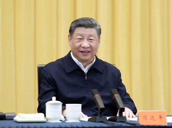 4月30日上午,中共中央总书记、国家主席、中央军委主席习近平在上海主持召开部分省区市“十五五”时期经济社会发展座谈会并发表重要讲话。新华社记者 王晔 摄