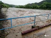 北京暴雨致多条山路塌方 部分公交停驶