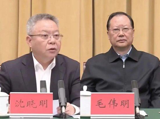 省委书记、省长相继作对照检查，点名“无法无天的老虎”