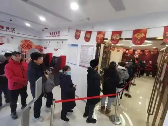 “蛇钞”溢价200%背后:三大原因刺激二手行情走高
