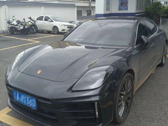 男子盗保时捷叫代驾开回老家炫耀,已被昆明警方刑拘