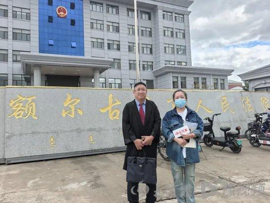 内蒙古“婚内强奸案”庭审细节曝光，伤情鉴定结果与医院诊断报告有出入，男方否认处于长期分居状态