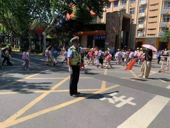 下周一,务必提前出门!