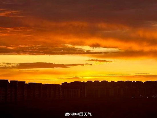 落日熔金！新疆阿克陶晚霞绝美如油画
