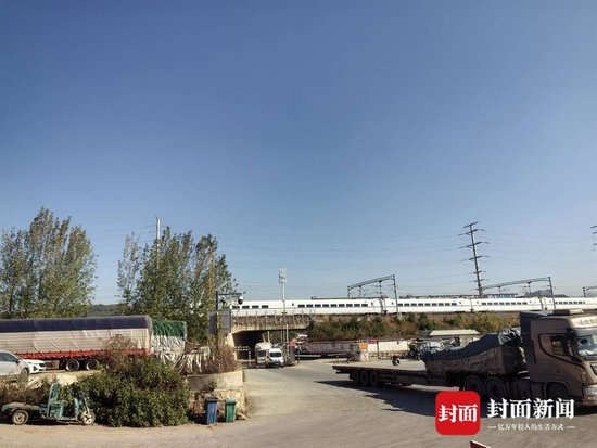 昆明试验列车撞人后续：有5名遇难者来自蒙自相邻两村