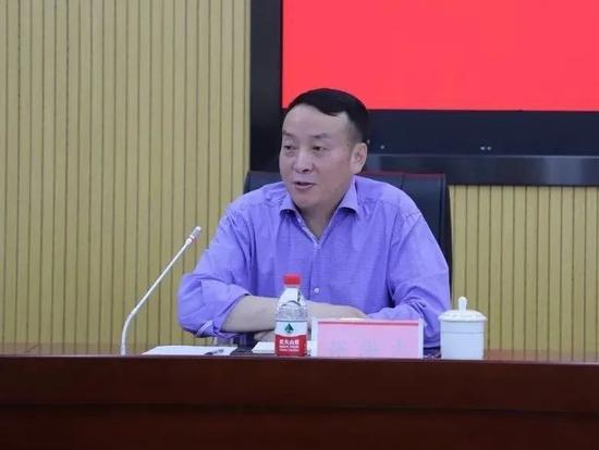 张华志资料图。图源:西南民大官网