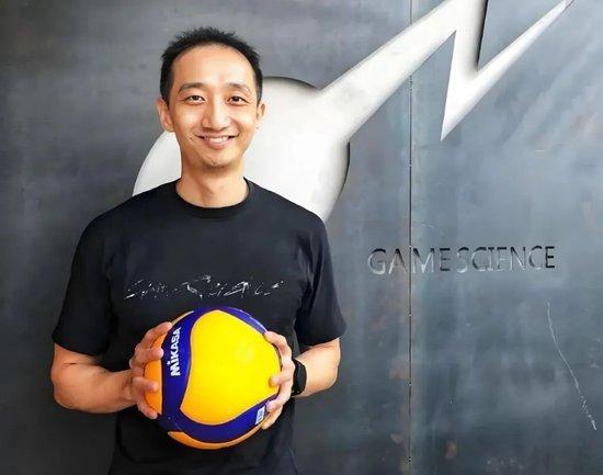 黑神话爆火一年后，他决定“失控一把”！