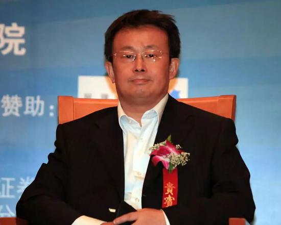 项立刚要火。