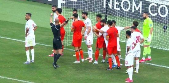 小组倒数第二收官!国足1-0巴林止4连败 王钰栋处子球王子铭造点