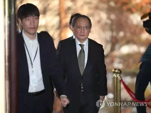 直到现在,长岭安政都还在日本待着,并没有收到回韩国的通知。