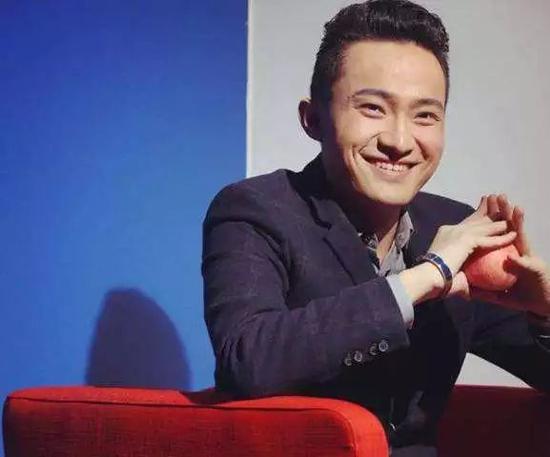市值在飙升,质疑声也不断。
